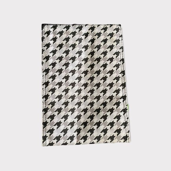 Everyday ESSENTIALS | 3/$15 Black and White Houndstooth Lunch Bag - Picture 2 of 6